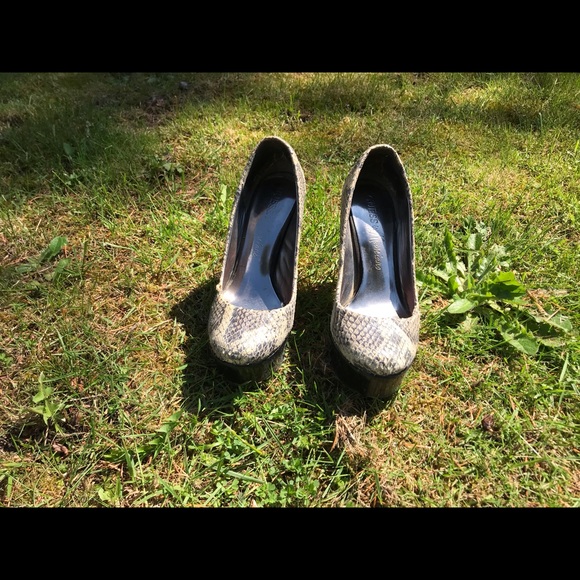 Sexy high heels - Picture 2 of 4